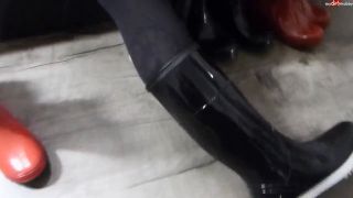 [K2S.CLUB] Shinylady2015 - Du hast einen Gummistiefel Fetisch Dann schau Dir mal meine Sammlu... - HD 720P-5