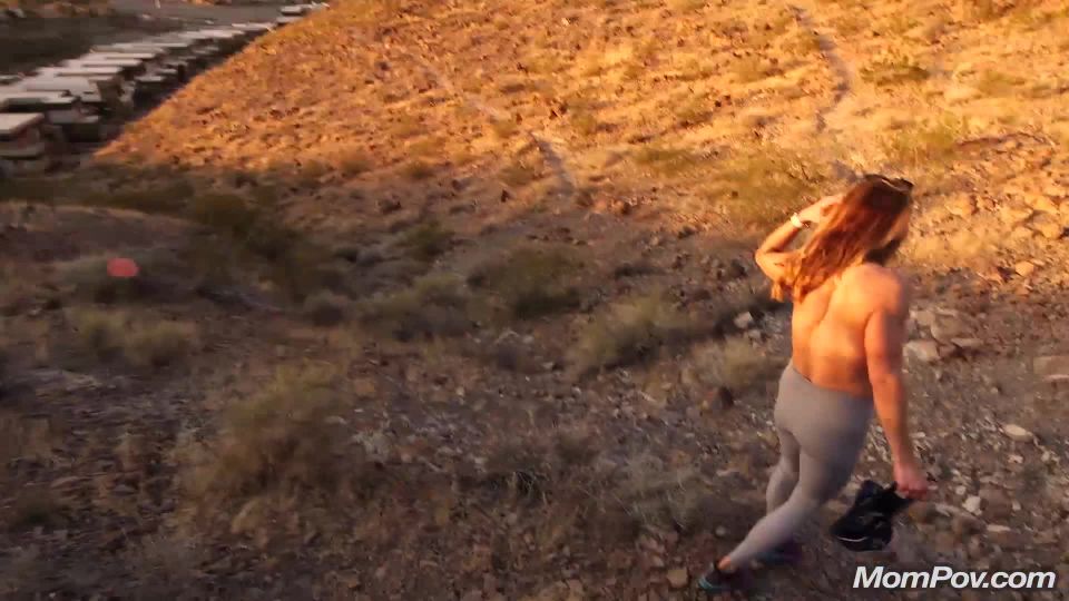 Porn tube Sloane (Sexy flashing MILF on a hike)