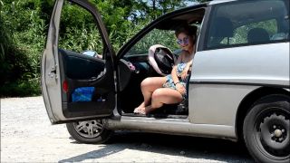 Barefoot Nudity Gold Chanel 2016-07-02 Barefoot car erotica 2-9