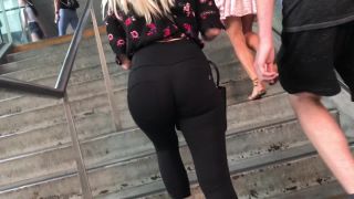 CandidCreeps 835 Tight Jeans Candid Crack Ass Booty Up Steps -4