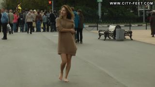 Bare Feet In The City Video - Sveta D 2011-12-26 Foot-1