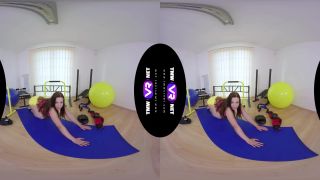 virtual reality - Tmwvrnet presents Teressa Bizarre in Sexy Fitness Enthusiast Shows More of a Slim Body – 24.10.2017-0