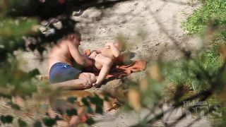 free porn clip 1  Beach Sex Voyeur, beach sex voyeur on voyeur-5