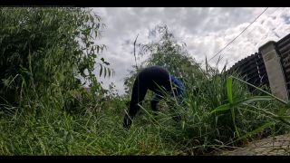 Latina Girls Porn Waiting for a Handsome Gardener-5