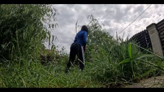Latina Girls Porn Waiting for a Handsome Gardener-6