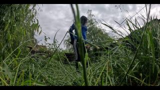 Latina Girls Porn Waiting for a Handsome Gardener-8