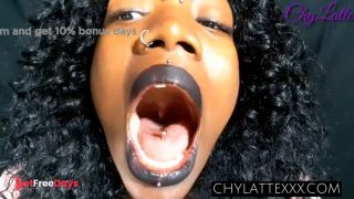 Vore Gummy Worms Make a Delicious Meal-8