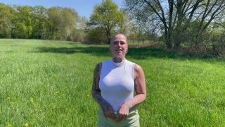 TaraNature - Mein erster Outdoor Striptease - Komplett nackt in der Natur - *-1