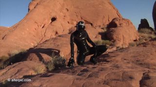 Hot - Valley of Fire-1