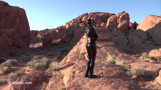 Hot - Valley of Fire-2