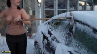 xxx video clip 7 Viola_Beck - Spanner beobachtet mich aus Wohnmobil beim nackigen Schneefegen  - german - german porn amateur sex tape-2