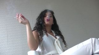 Fernanda - The Smoking Bitch - Smoking-0