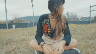 Daring Kiara Risky Outdoor Masturbation in Front Of Train-3