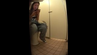 Voyeur Toilet - 15323788 | voyeur | voyeur -4