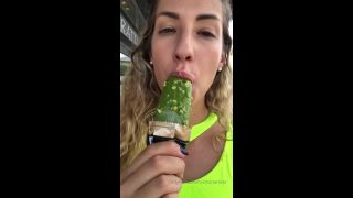 Shona River () Shonariver - this is how you eat ice cream in japan lol 05-09-2019-4