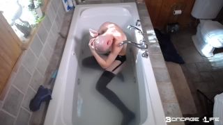 BondageLife - Latex Bath Time!!!-6