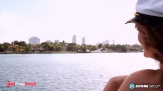 Boob Cruising with Daria-0