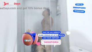 I have homemade sex with my stepsister in the bathroom-1