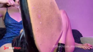Ты съел свою сперму после секса с нами . Игра со спермой в презервативе  Госпожи , футфетиш, cei -4