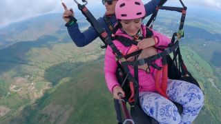 Squirting While Paragliding In 2200 M Above The Sea  7000 Feet 1080p-3