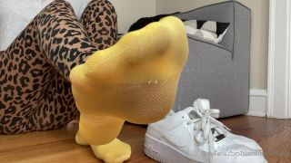 free adult clip 9 sizetensolemates 16 12 2020 1463065402 soak my nike socks with your cum joi side note my voice is super sexyyy e | sizetensolemates | feet porn feet fetish-6