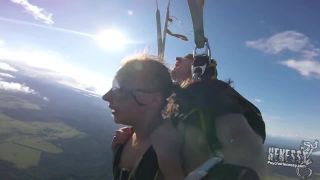 Alina Hennesy Ally Breelsen Naked Parachute Jump-7