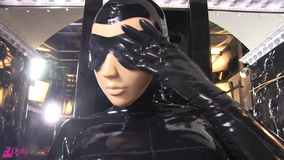 Real Rubberdoll Bondage fun