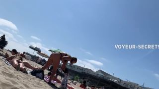 Group of friends look like big booty club Voyeur!-8