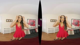 Kayla Louise Is Your HOT Virtual Reality Girlfriend! She Wants You To W-0