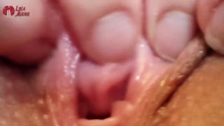 Lina Moore - Extreme Pussy Close Up. Vaginal dilator - Lina Moore-1