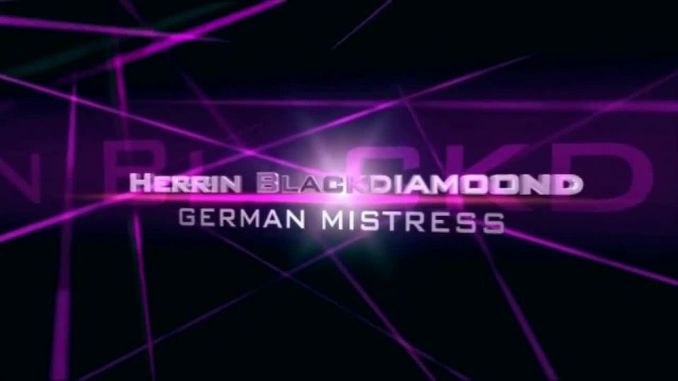 online porn clip 24 Lady In Latex Am Pissen german – HERRIN BLACKDIAMOOND on german porn booty fetish