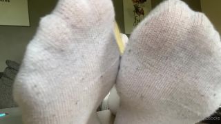 online clip 24 emmyfeetandsocks 05 06 2021 2128387938 sit down an, jada stevens foot fetish on feet porn -6