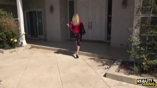 Angela attison goes door to dick xxx-5
