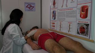 Kasallpimentas - Slutty nurse gets turned on by patient's erection-2