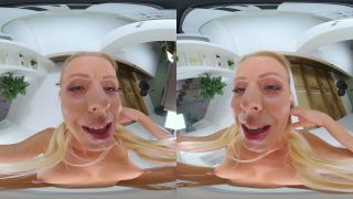 MILF With Lickable Pussy - Gear VR-8