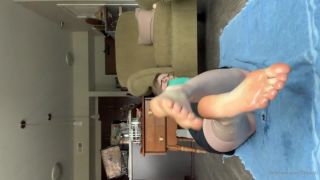 Freckled Feet13-04-2020 - or the oily sole lovers out there2238-0