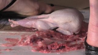 Italian Girlfriend fetish Italian Girlfriend aka italiangirlfriend - 09-02-2022 OnlyFans Video - Jumping over some raw meat video-2