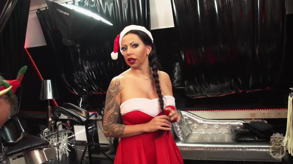 online clip 28 christy mack femdom Kates-palace – Weihnachtsfickerei Part 1-4, sissy sluts on fetish porn