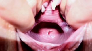 Moonchristine Moonchristine stretched pussy gape during d...-5