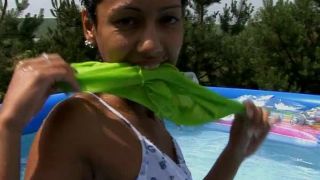 Jane masturbates in the pool Teen!-3