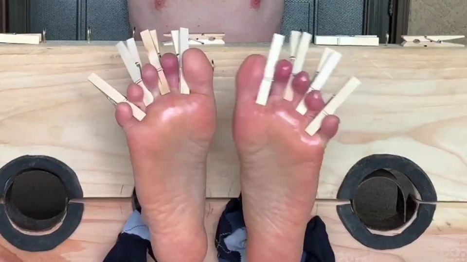﻿Tickle torture and bastinado soles and armpits(Feet porn)