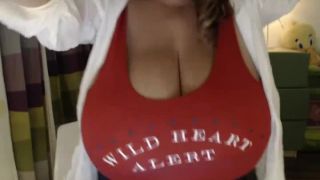 free porn video 28 Li -webcam- humongous macromastia part 30. | big boobs | big tits porn between big tits-4