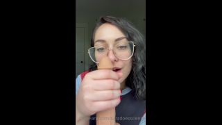 Saradoesscience - so do you want me to go down on you ive always wondered what it would be like to suck 10-10-2022-4