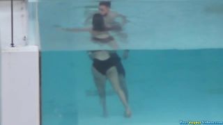 Couple fucking in the hotel  pool-5