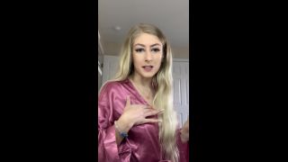  feet porn | footbaddie  Fuxk you pay me…. DUH  | footbaddie-1