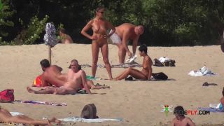 In vama veche la nudisti  7-8