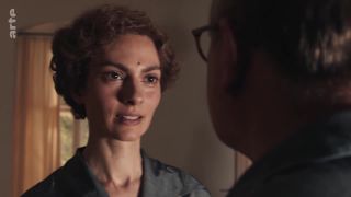 Laura de Boer - Brecht (2018) HD 720p!!!-9