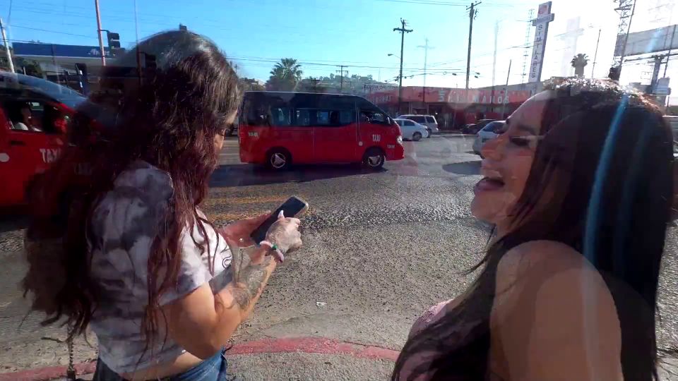 Video TARDE DE RETOS CON MICHELLE ALDRETE Y GYANA WHITE Luis Garay ...