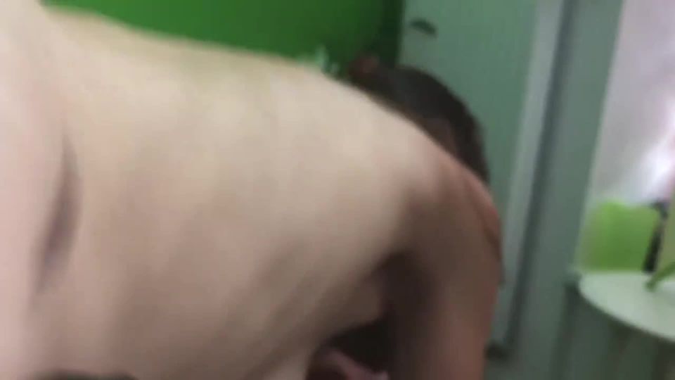 online xxx video 30 nose fetish Stretching her bucket pussy, sicflics on femdom porn