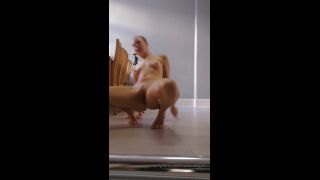 UKCuteGirl () Ukcutegirl - naked post run stretching 19-01-2019-4